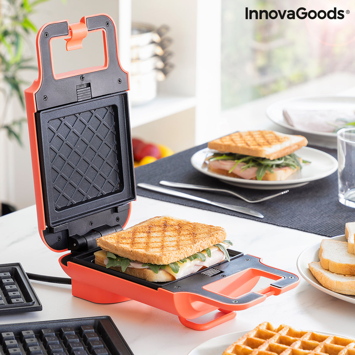 2-in-1 Waffle and Sandwich Maker with Recipes Wafflicher InnovaGoods