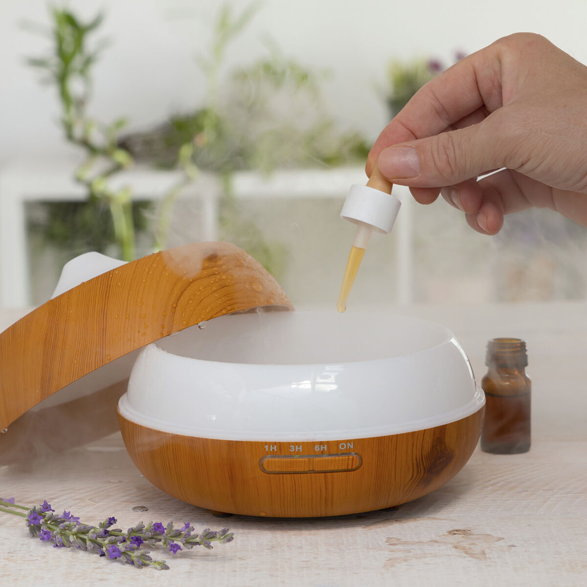 Humidificateur diffuseur d'arômes avec LED multicolores effet bois