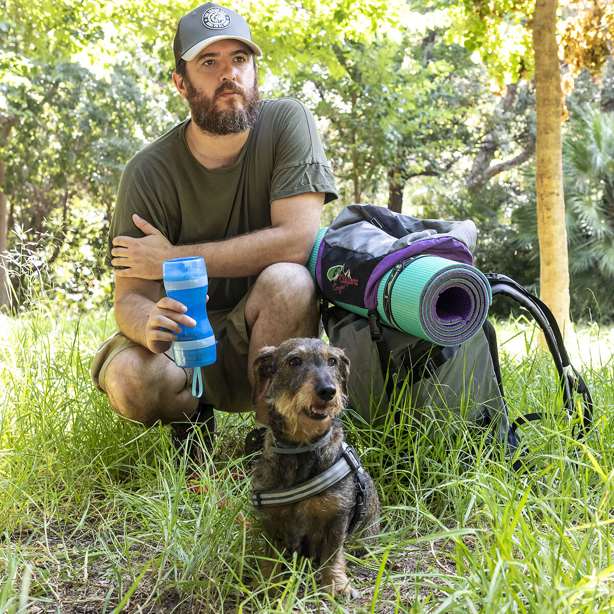 Bouteille 2 en 1 avec récipients pour eau et nourriture pour animaux Pettap