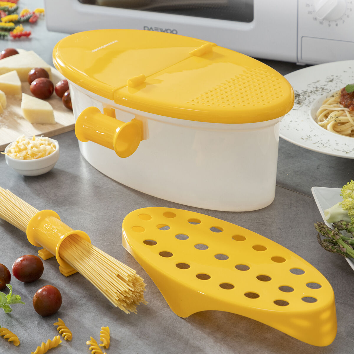 4-in-1 Microwave Pasta Cooker with Accessories and Recipes Pastrainest