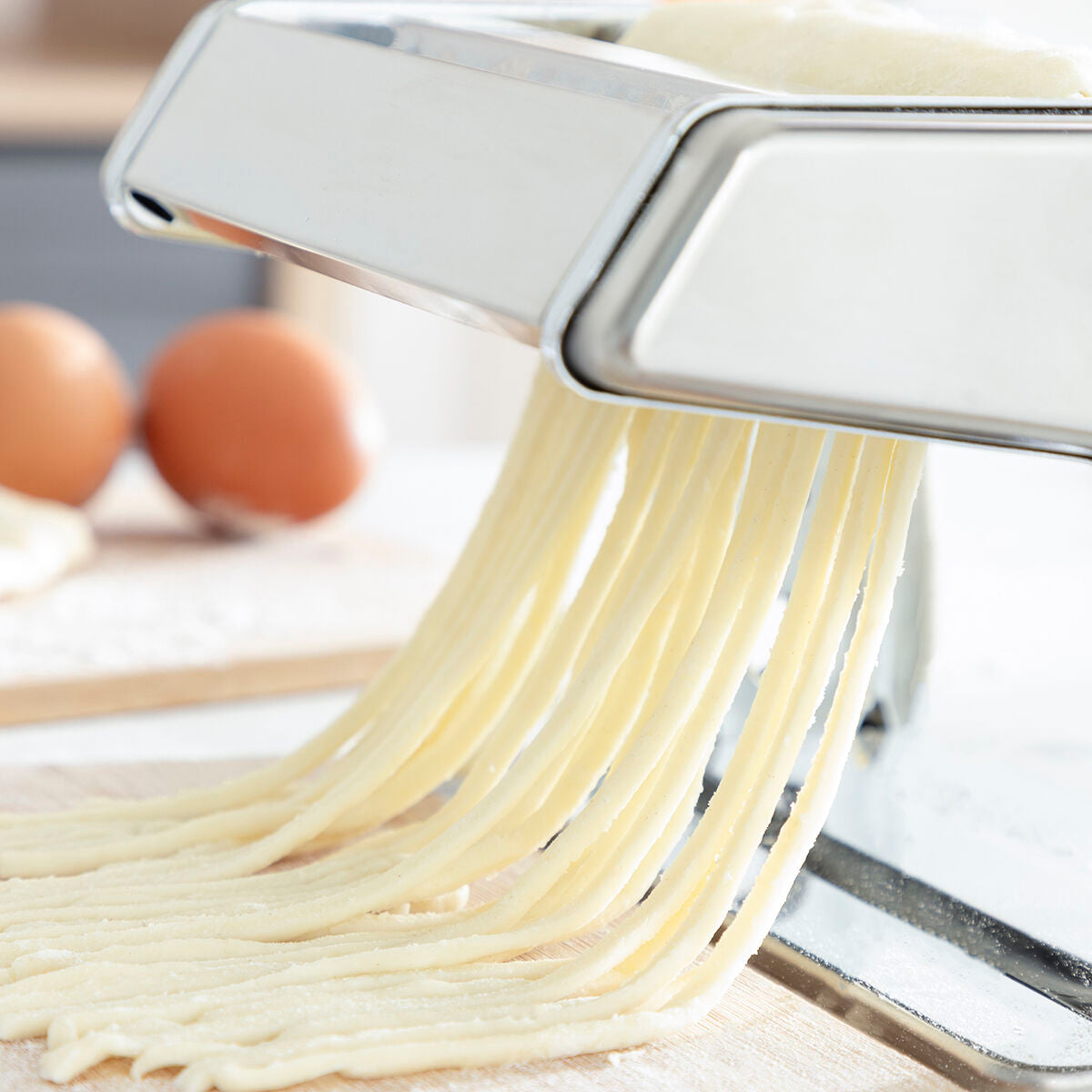Máquina para hacer pasta fresca con recetas Frashta InnovaGoods