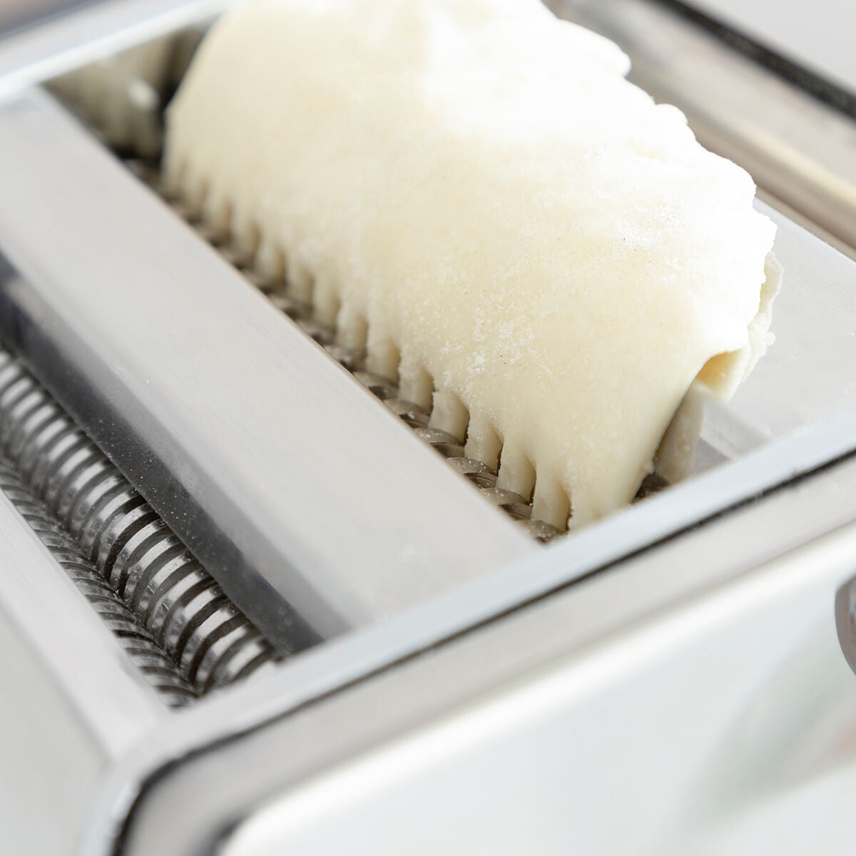 Máquina para hacer pasta fresca con recetas Frashta InnovaGoods