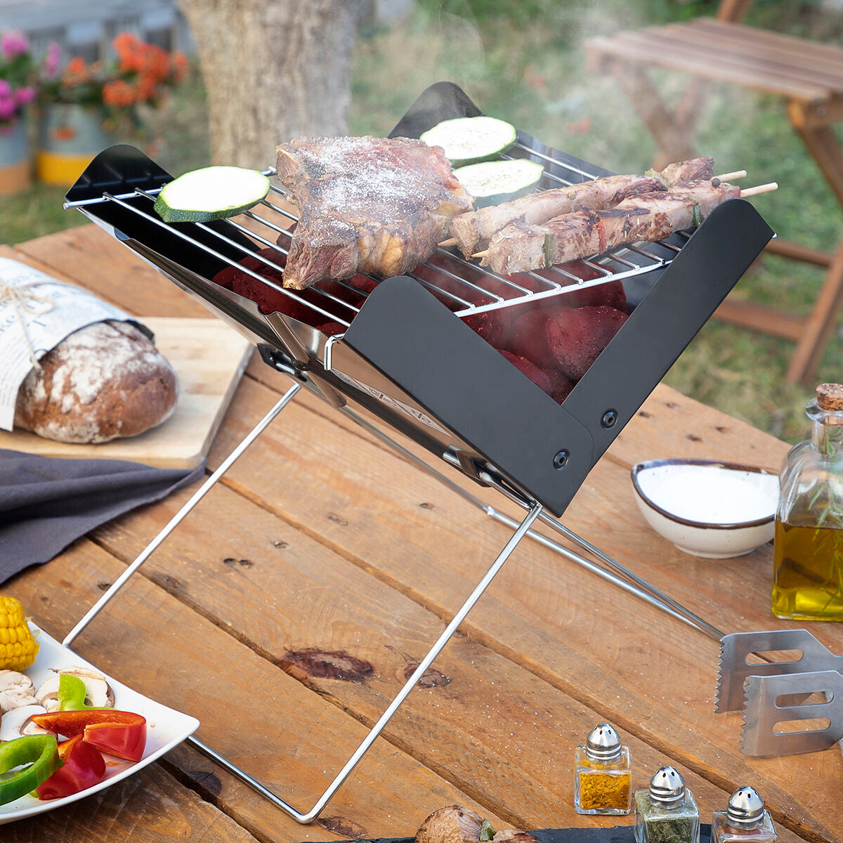 Mini barbacoa portátil plegable de carbón Foldecue InnovaGoods