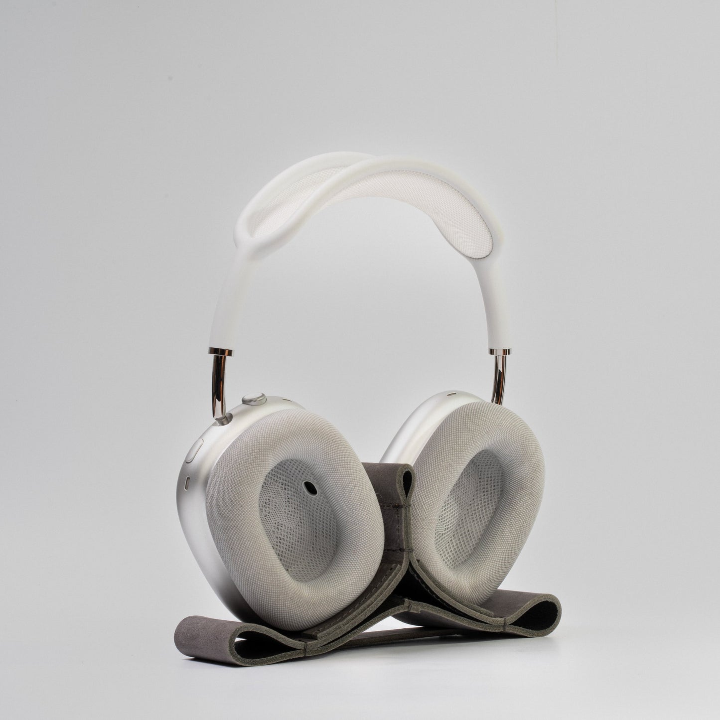 Soporte de cuero para AirPods Max - Velour Stone