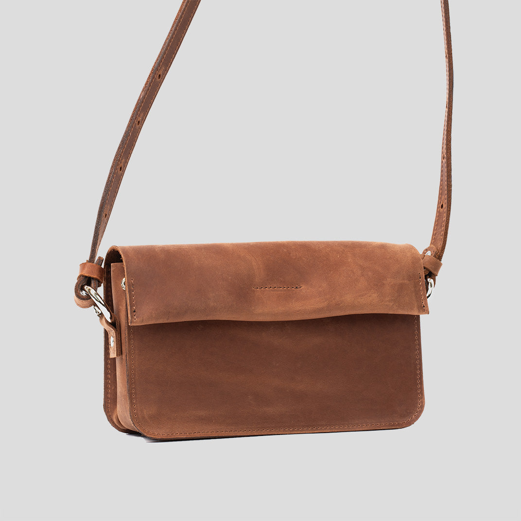 Bolso de hombro de cuero elegante (marrón coñac)