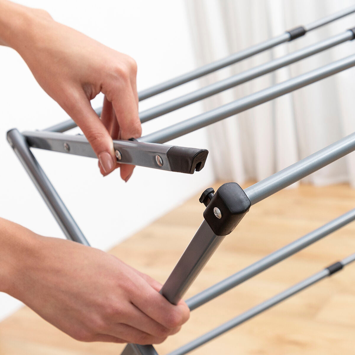 Folding and Extendable Metal Clothes Dryer with 3 Levels Cloxy