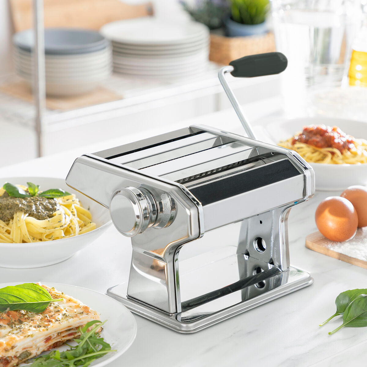 Máquina para hacer pasta fresca con recetas Frashta InnovaGoods