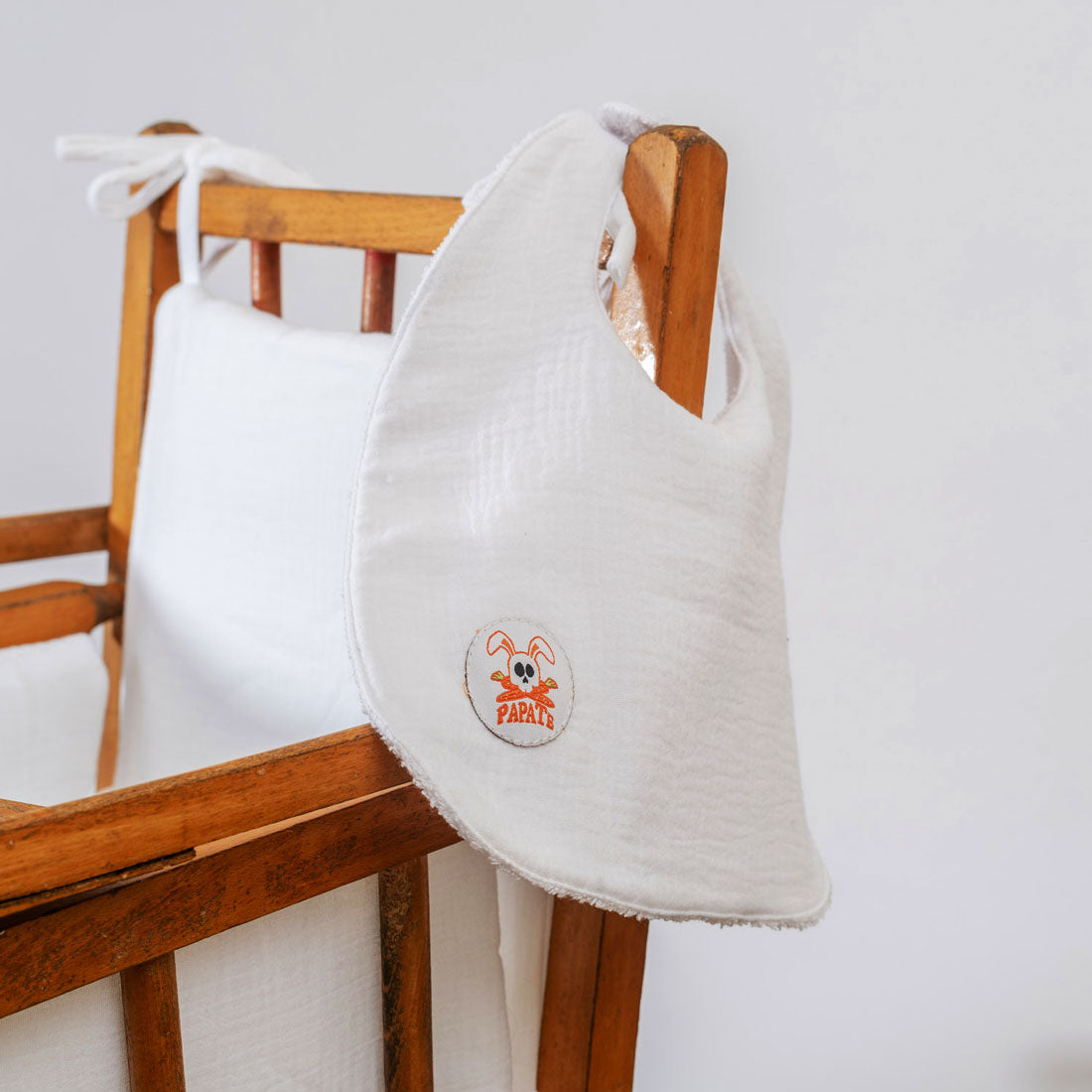 Babero de algodón orgánico - Blanco